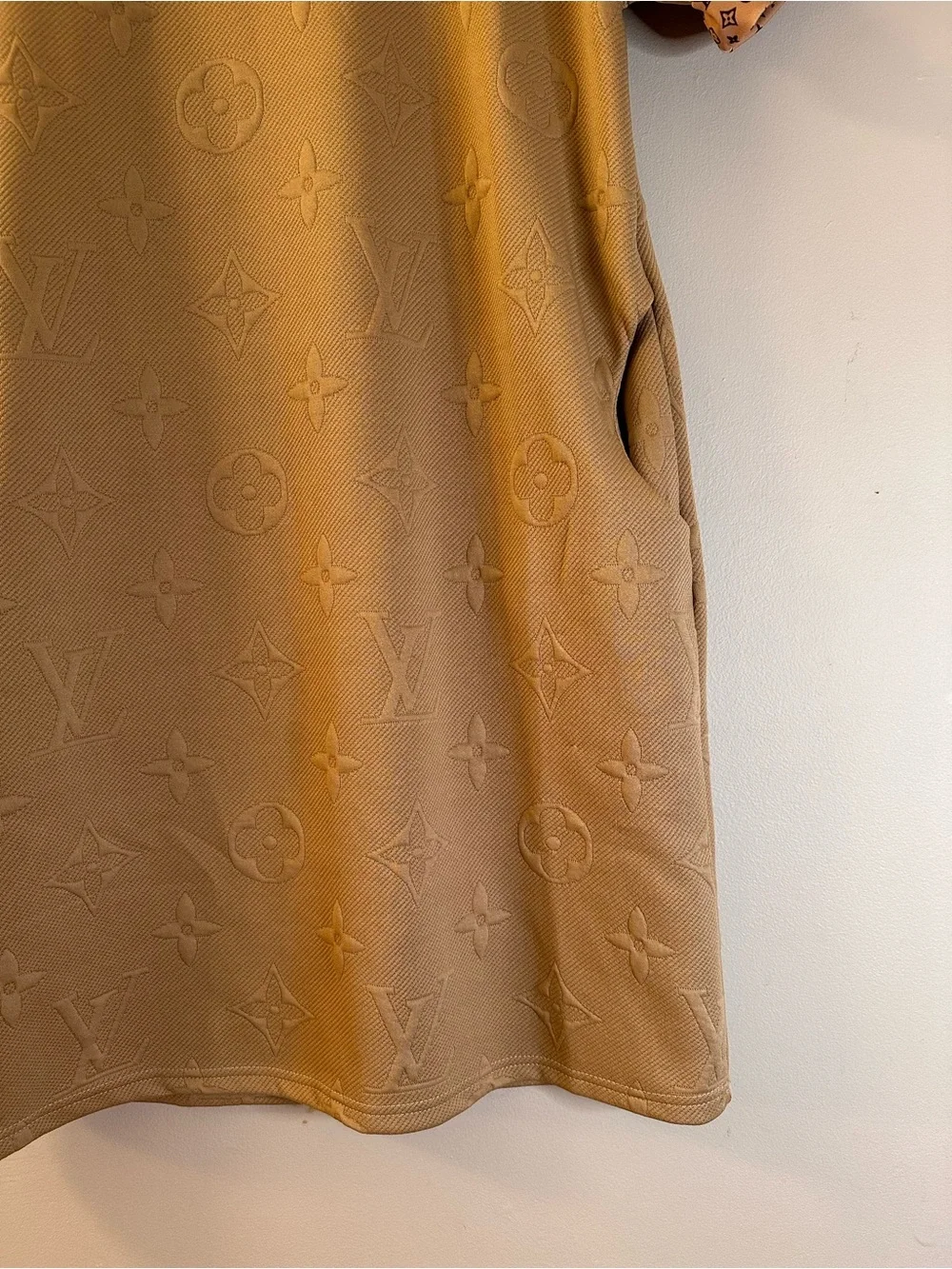 Source Unknown women’s tee